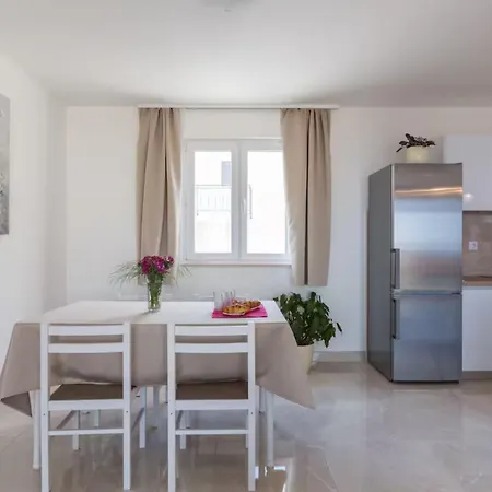 Holiday home Mountain House With Sea View