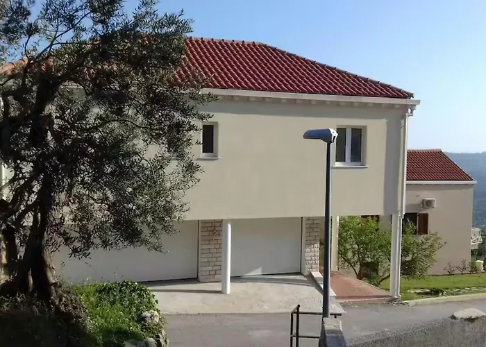 Mountain House With Sea View