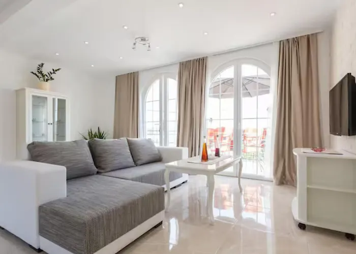 Holiday home Mountain House With Sea View *