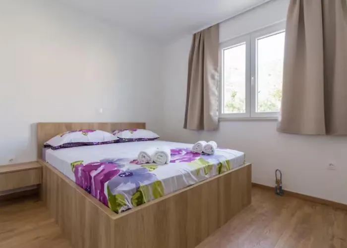 Mountain House With Sea View Holiday home Mlini